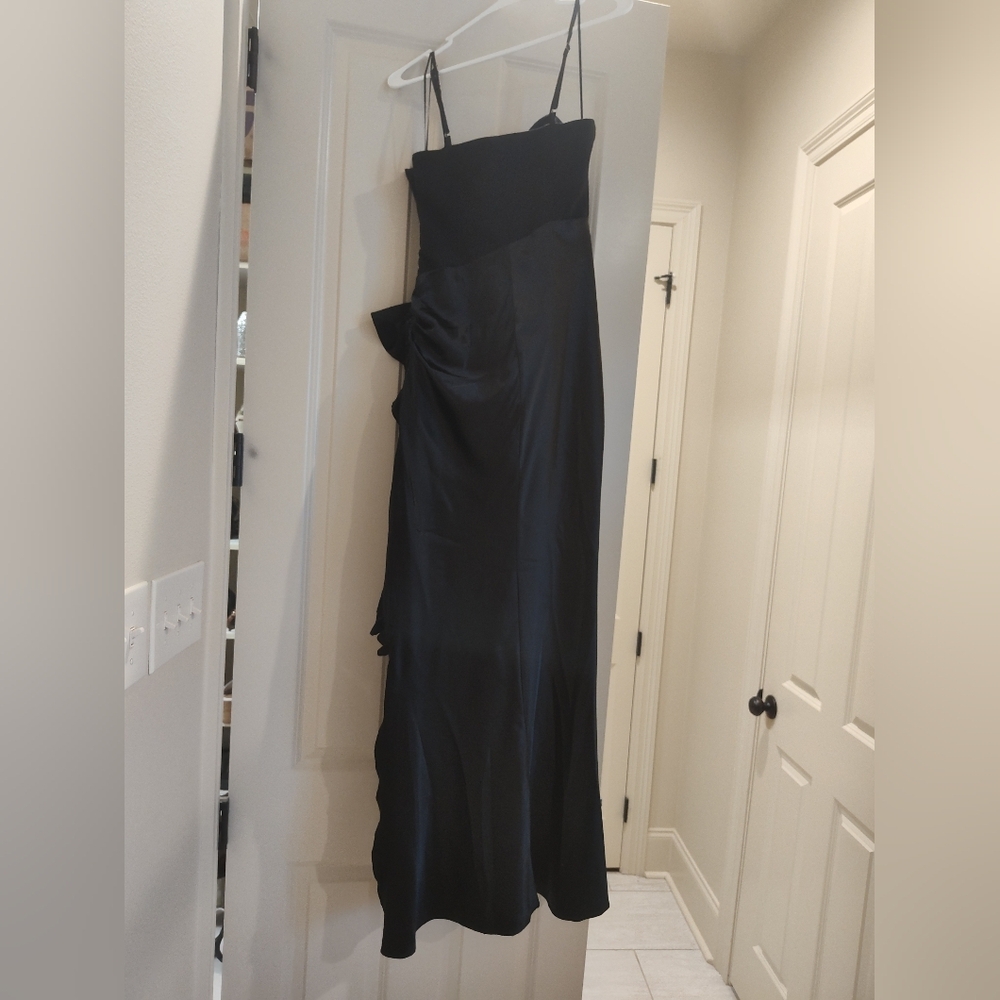 The Label Elegant Black Evening Gown - Picture 5 of 5